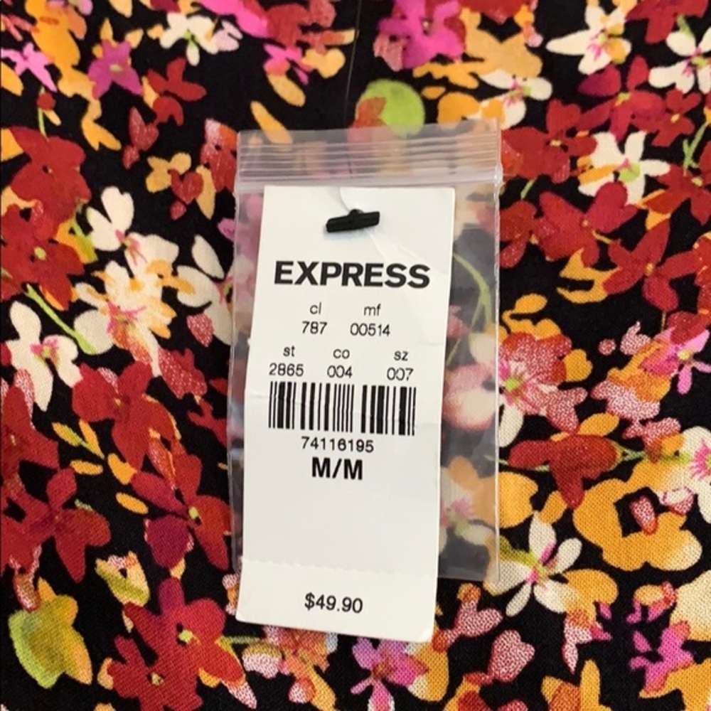 EXPRESS Medium Floral Mini Romper BNWT - Picture 7 of 11